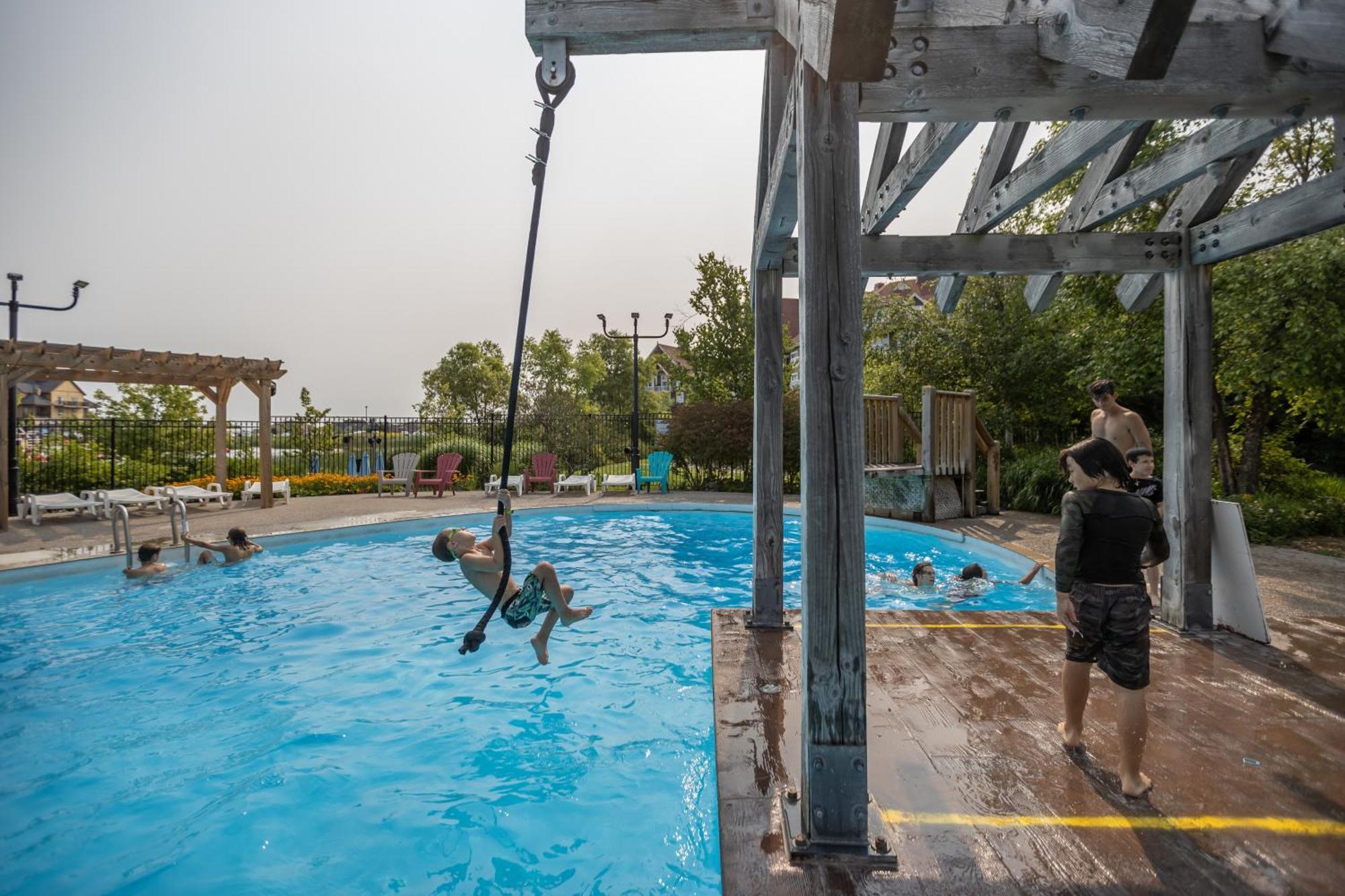 Blue Mountain Resort Inn Blue Mountains Bagian luar foto